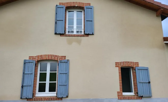 Pose de fenêtres et volet roulant solaire à Roanne